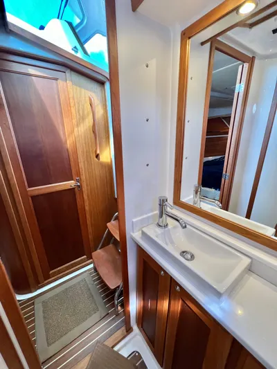 Si Lo Es Yacht Photos Pics 