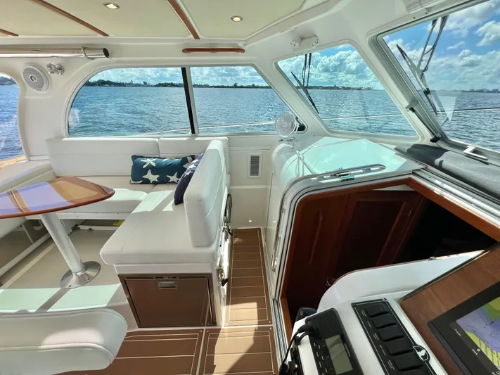 Si Lo Es Yacht Photos Pics 