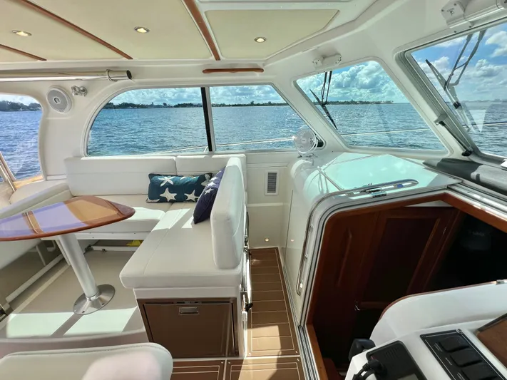 Si Lo Es Yacht Photos Pics 