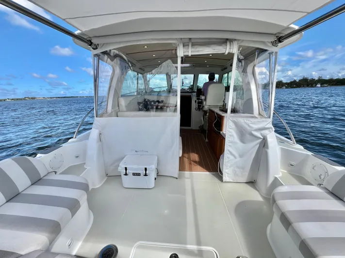 Si Lo Es Yacht Photos Pics 