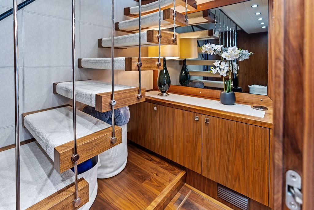 2019 Sunseeker 86 
