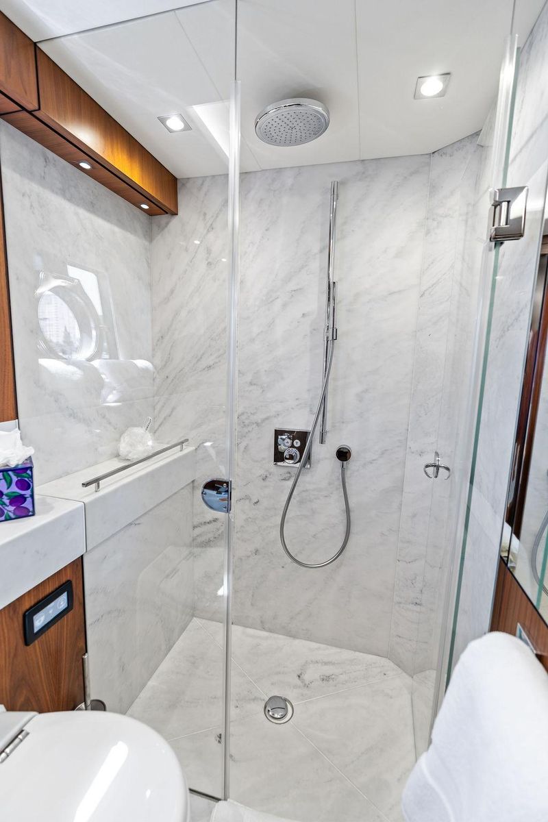 2019 Sunseeker 86 