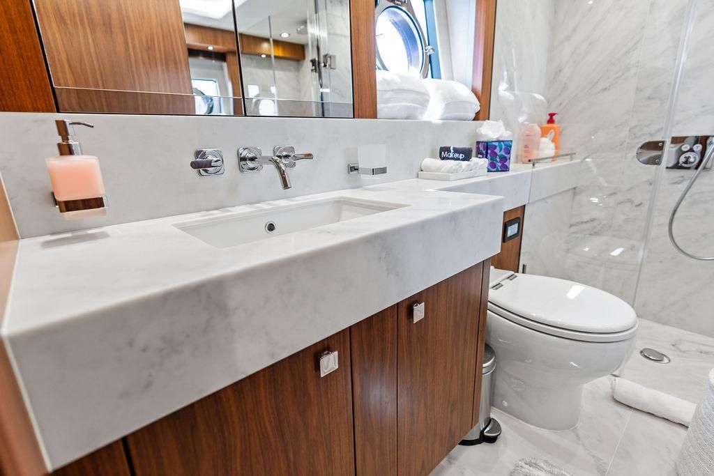 2019 Sunseeker 86 