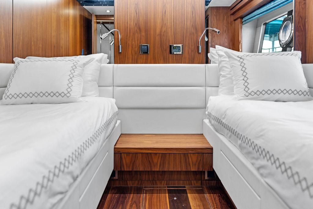 2019 Sunseeker 86 