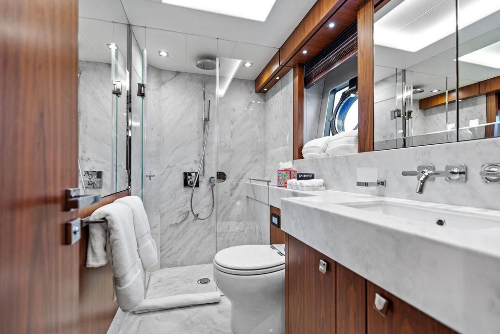 2019 Sunseeker 86 