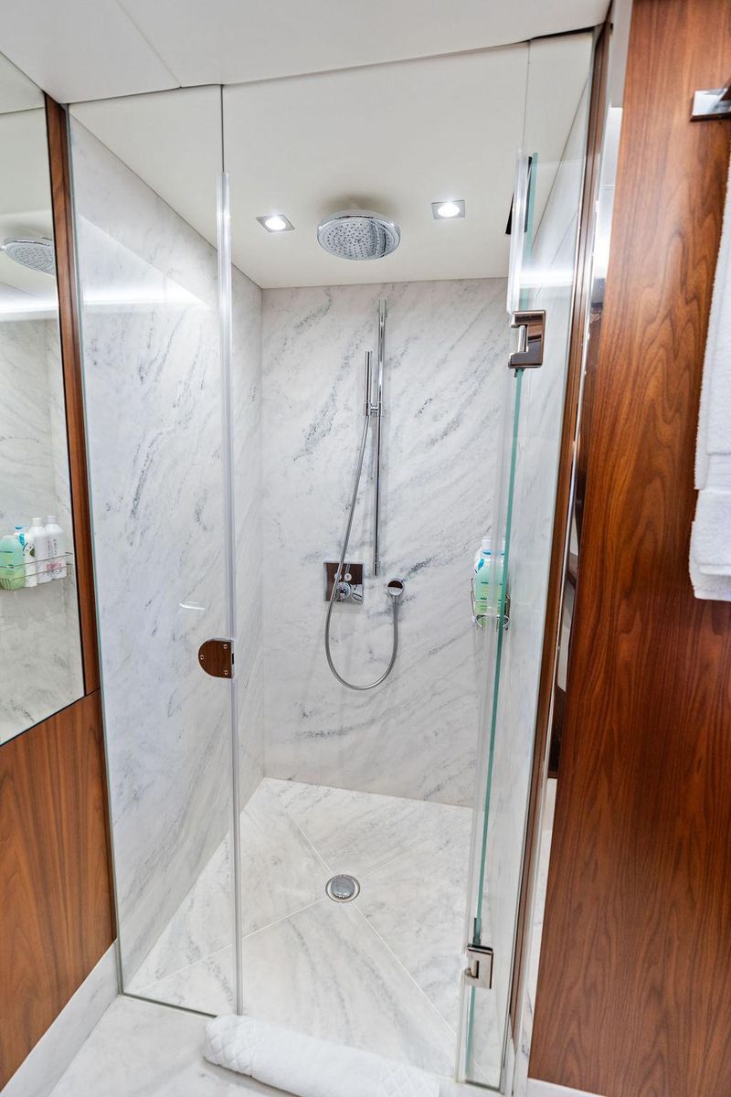 2019 Sunseeker 86 