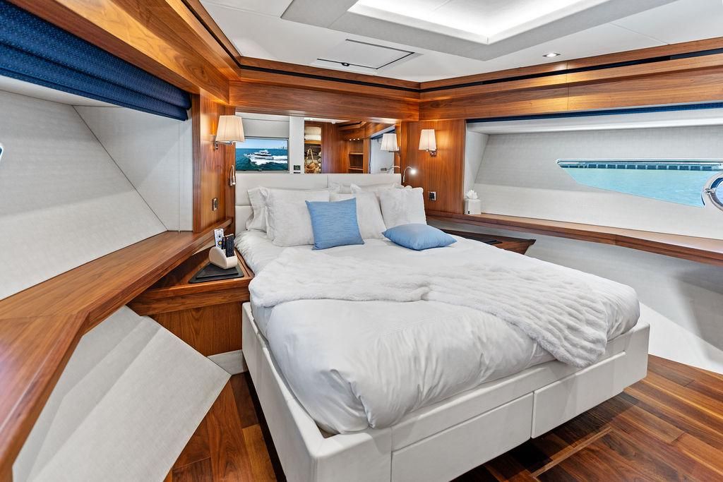 2019 Sunseeker 86 