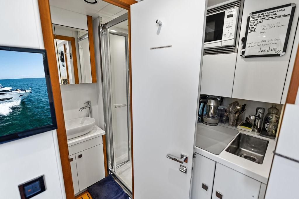 2019 Sunseeker 86 