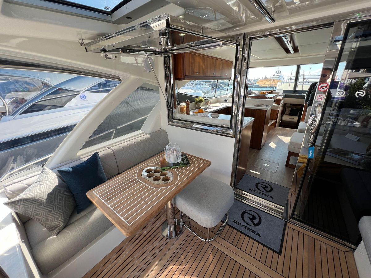 2022 Riviera 50 