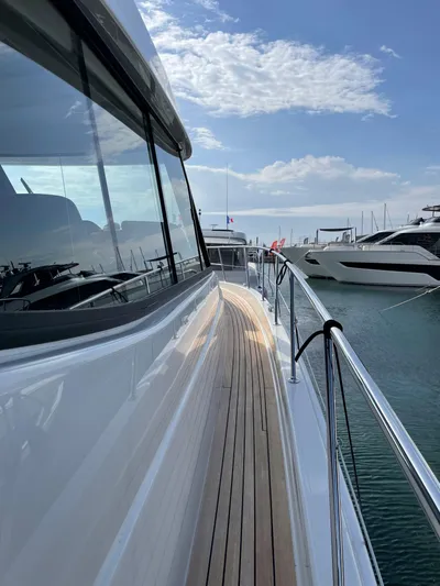 Scorpius Yacht Photos Pics 