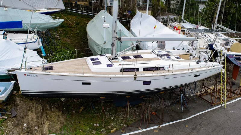 4748tw-albion Yacht Photos Pics 