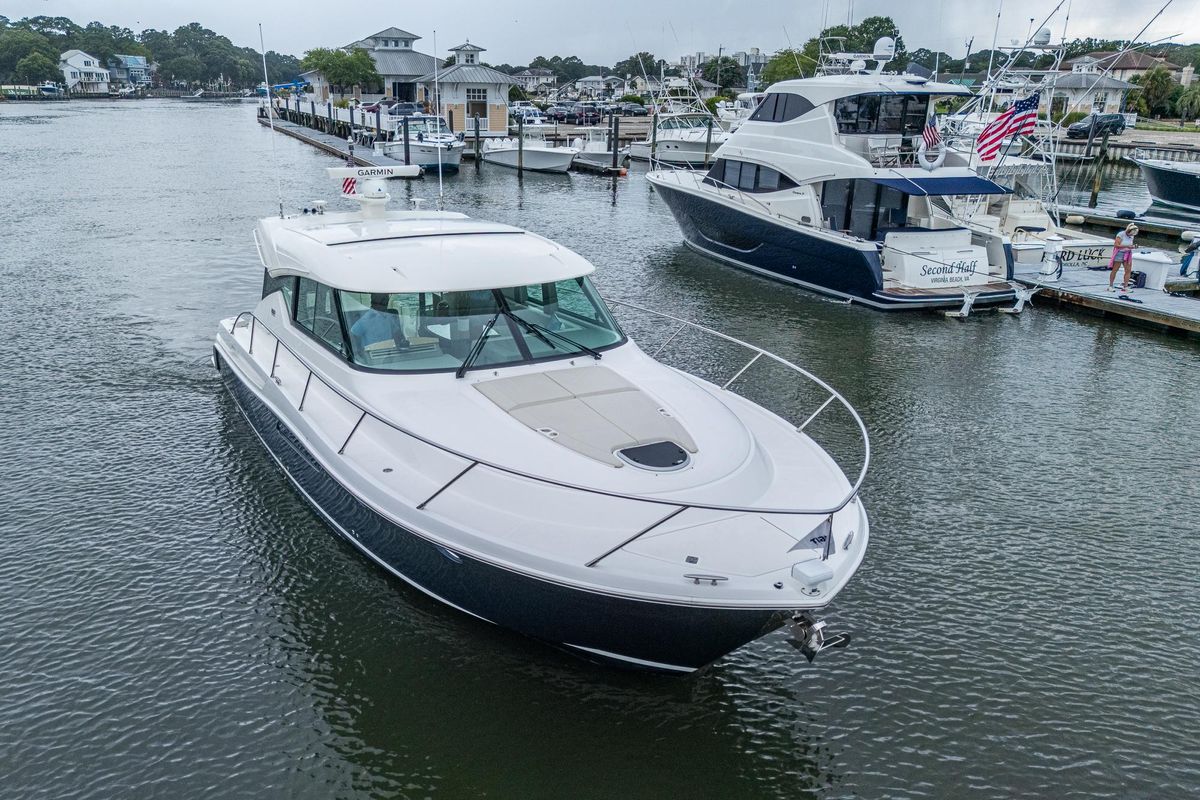 2020 Tiara Yachts 45 