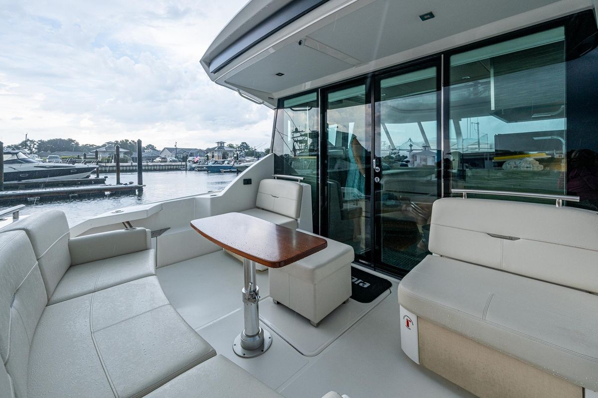 2020 Tiara Yachts 45 