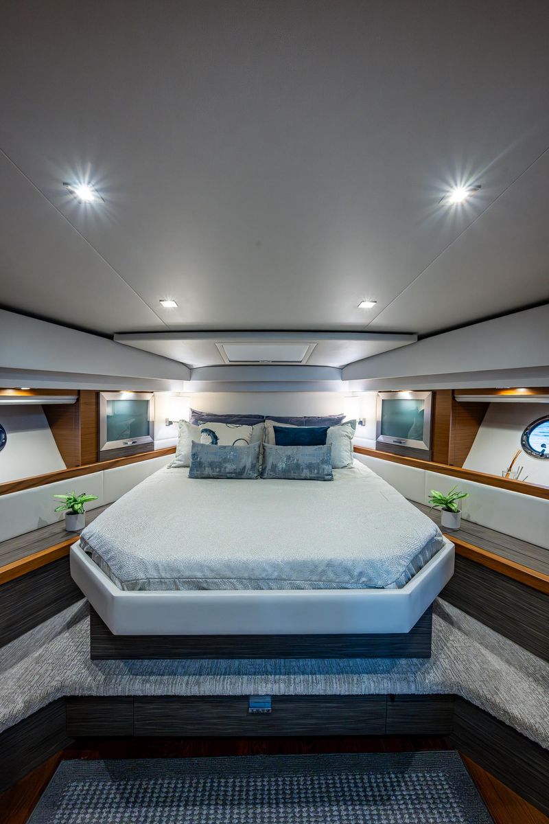 2020 Tiara Yachts 45 