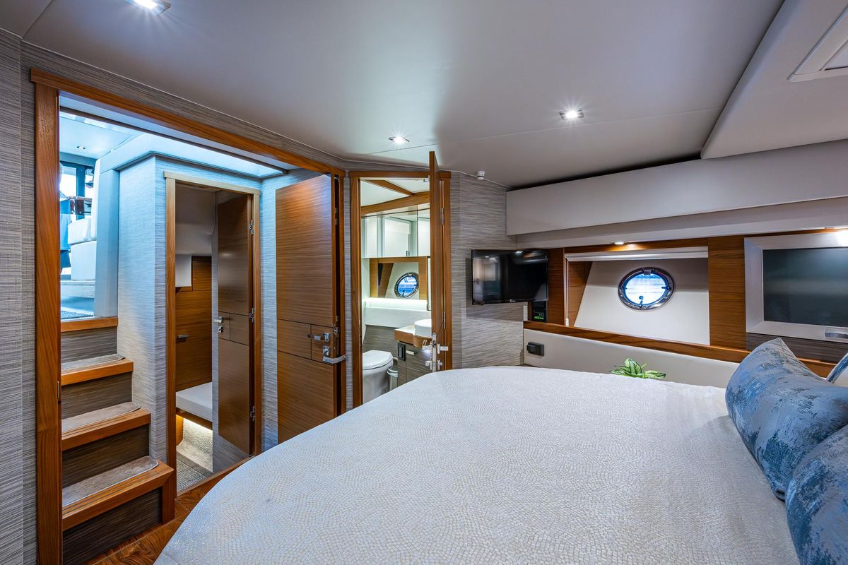 2020 Tiara Yachts 45 