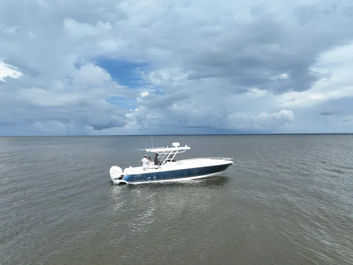  Yacht Photos Pics 2023 Intrepid 327-I Valor- Profile