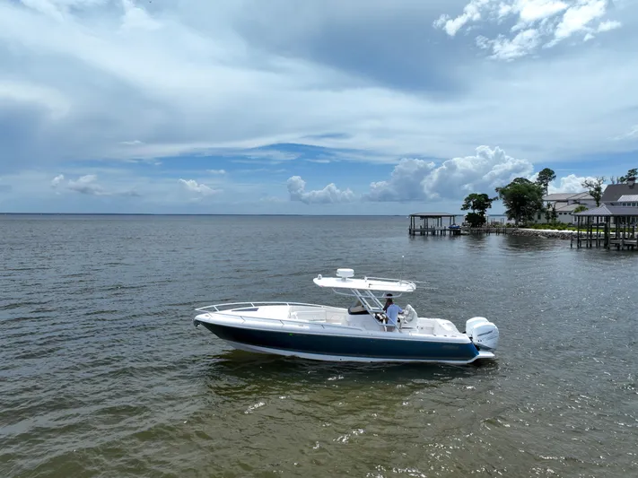  Yacht Photos Pics 2023 Intrepid 327-I Valor- Profile