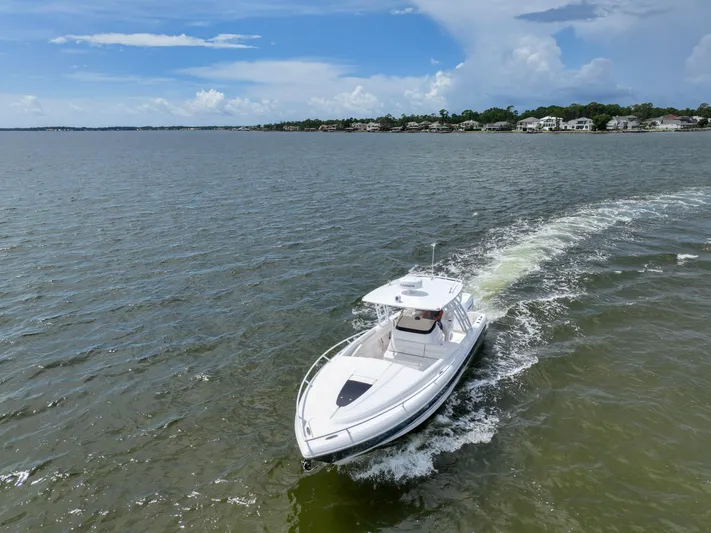  Yacht Photos Pics 2023 Intrepid 327-I Valor- Profile