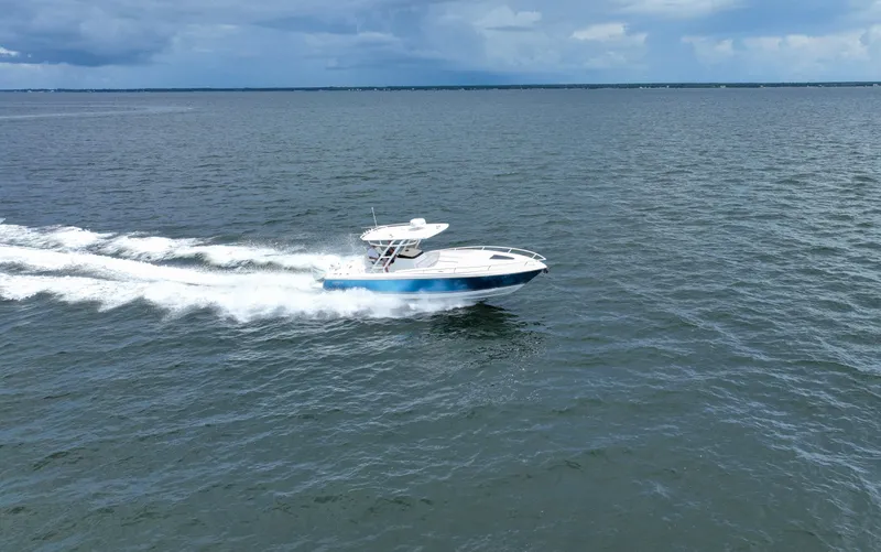  Yacht Photos Pics 2023 Intrepid 327-I Valor- Profile