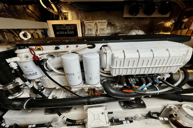 " Signed Out " Yacht Photos Pics 