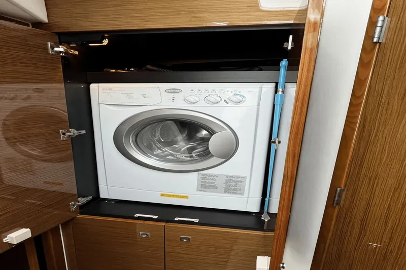 " Signed Out " Yacht Photos Pics 