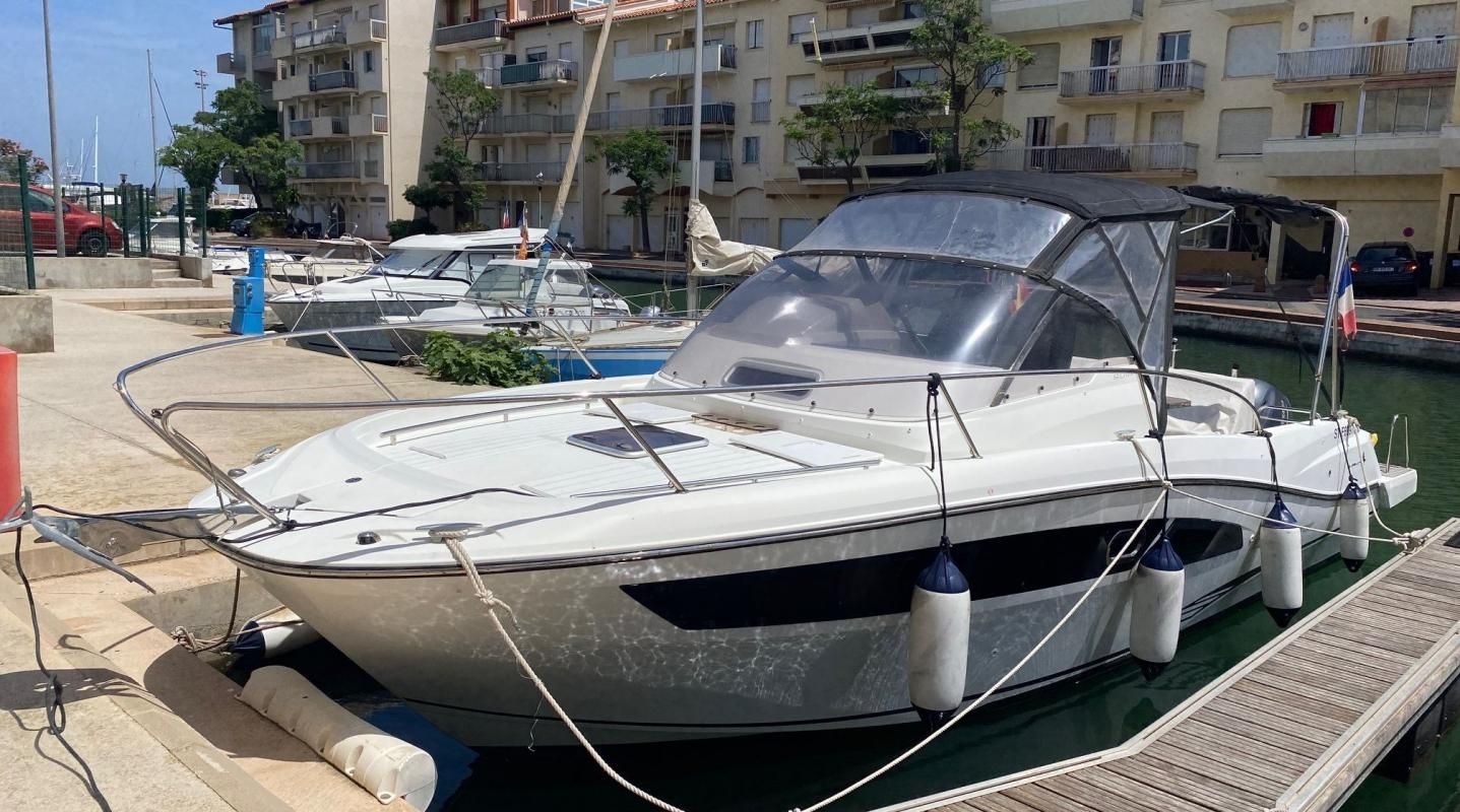 2018 Jeanneau Cap Camarat 9.0 WA