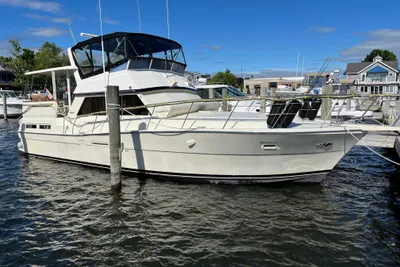 Viking 44 Motor Yacht