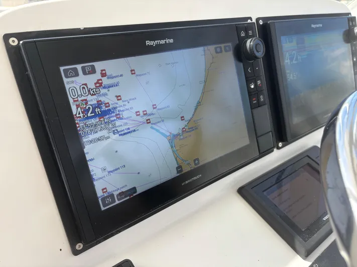 Sawbones Yacht Photos Pics 