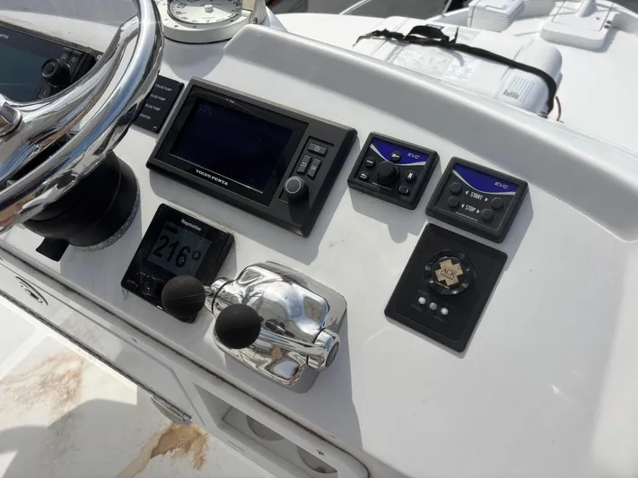 Sawbones Yacht Photos Pics 