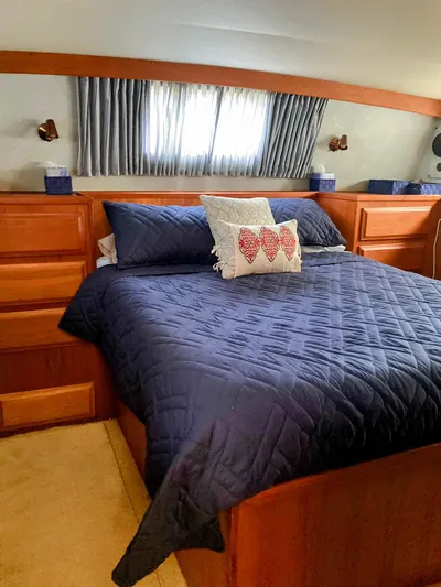 Cap-n-cavity Yacht Photos Pics 