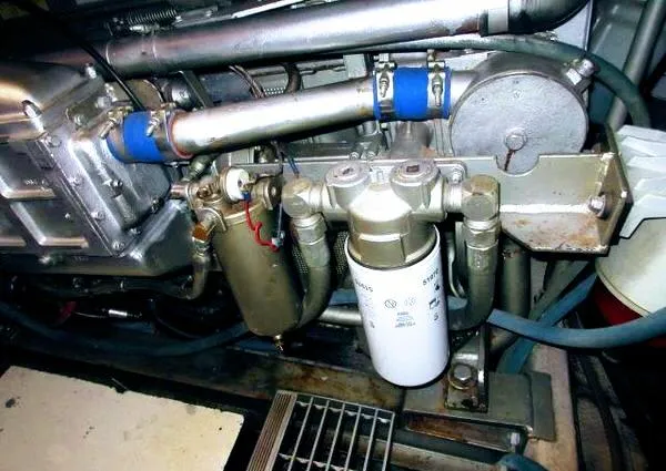 Cap-n-cavity Yacht Photos Pics 