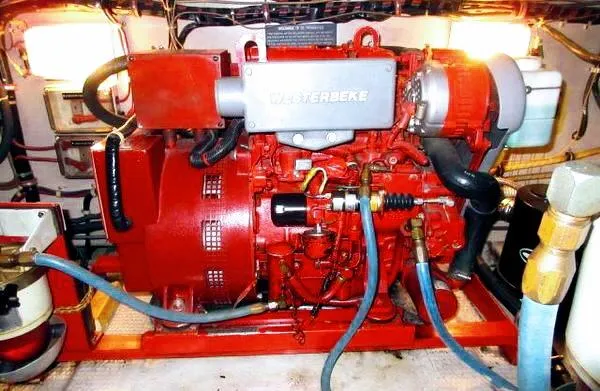 Cap-n-cavity Yacht Photos Pics 