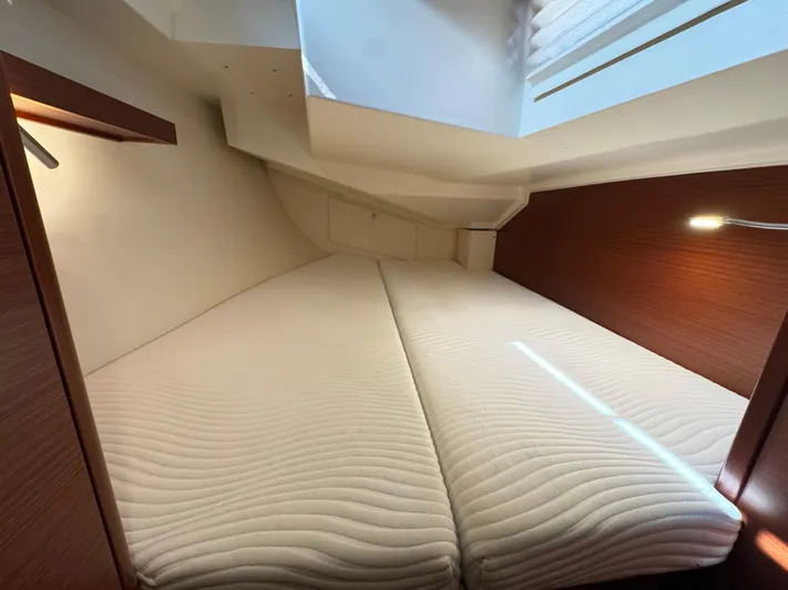 Dreamcatcher Yacht Photos Pics 