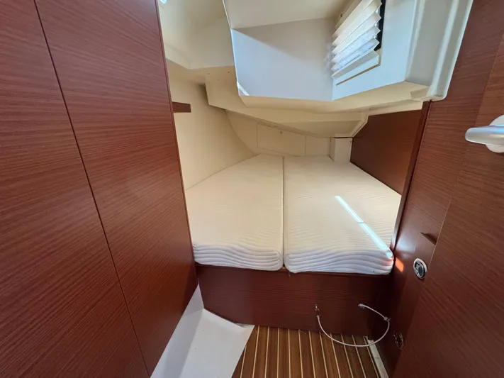 Dreamcatcher Yacht Photos Pics 