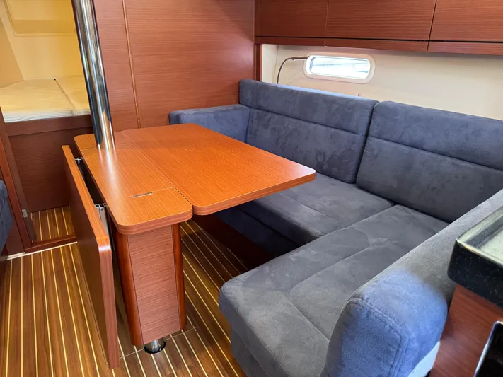 Dreamcatcher Yacht Photos Pics 