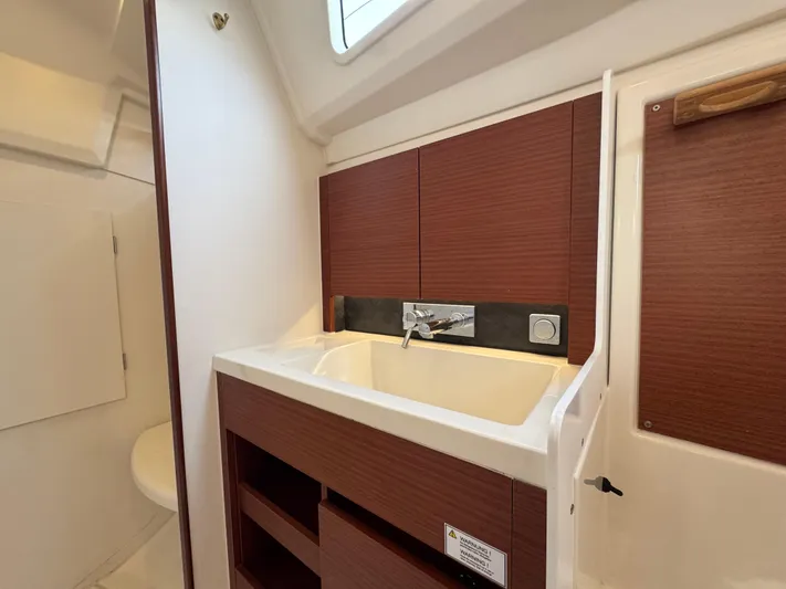 Dreamcatcher Yacht Photos Pics 