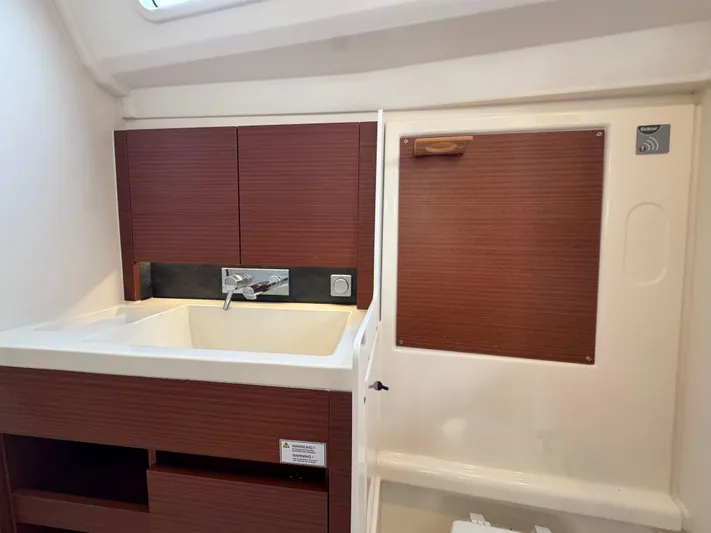 Dreamcatcher Yacht Photos Pics 