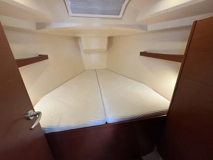 Dreamcatcher Yacht Photos Pics 