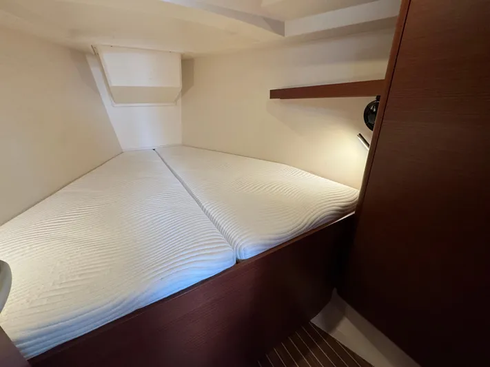 Dreamcatcher Yacht Photos Pics 