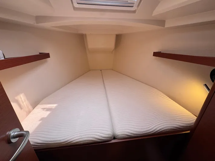 Dreamcatcher Yacht Photos Pics 