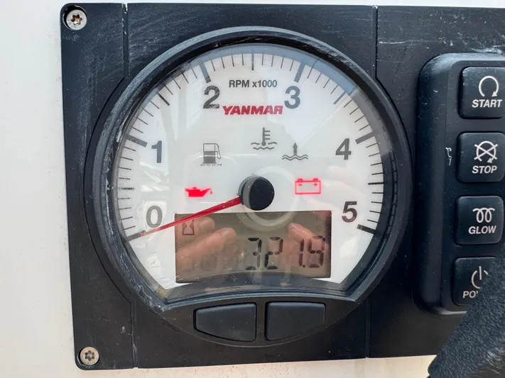 Dreamcatcher Yacht Photos Pics 