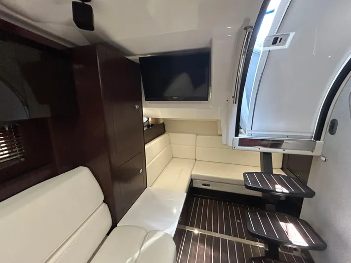 Aguabendita Yacht Photos Pics 