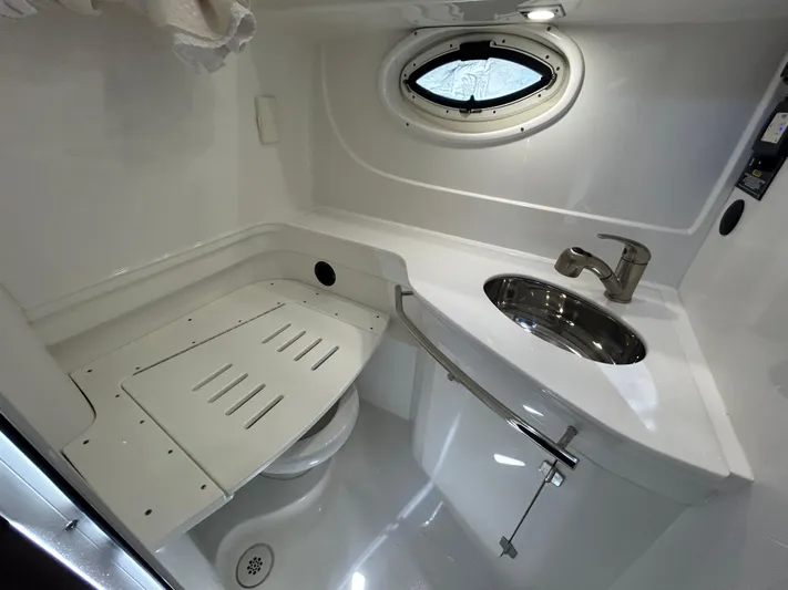 Aguabendita Yacht Photos Pics 