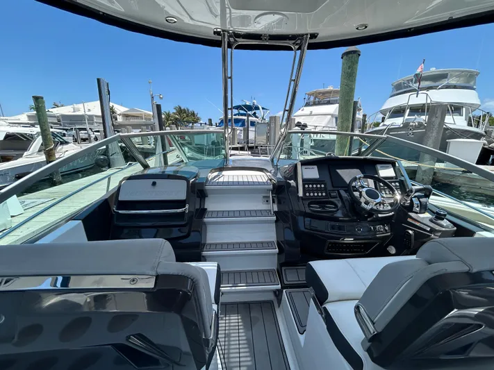 Aguabendita Yacht Photos Pics 