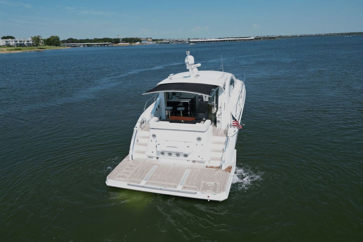 2020 Cruisers Yachts 50 