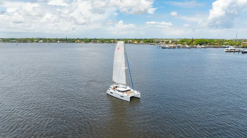 Sabai Sabai Yacht Photos Pics 