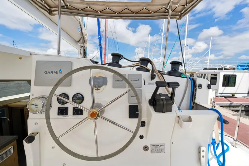 Sabai Sabai Yacht Photos Pics 