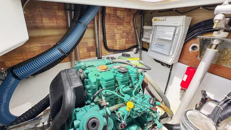 Sabai Sabai Yacht Photos Pics 