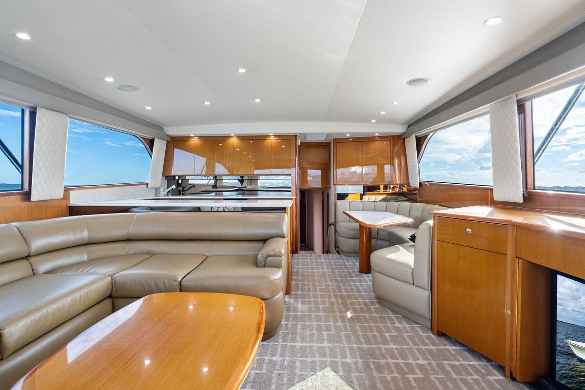 2001 Viking 61 