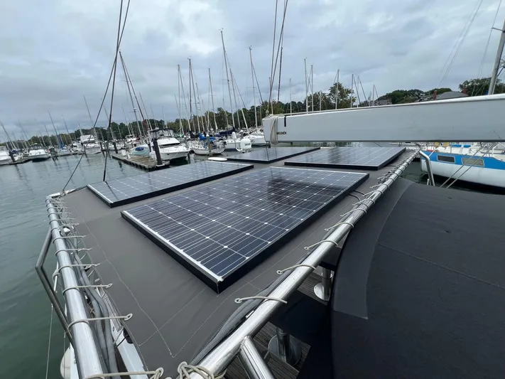 Lyn Yacht Photos Pics Hanse 588